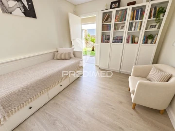 Moradia T4 para Venda em Fernao Ferro