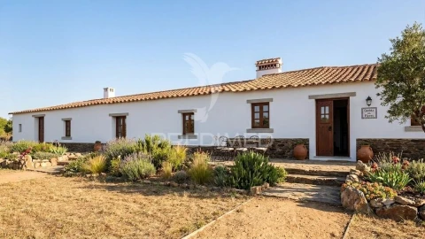 Quinta T4 para Venda em São Marcos da Serra