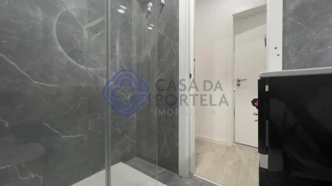 Apartamento T2 para Venda em Corroios