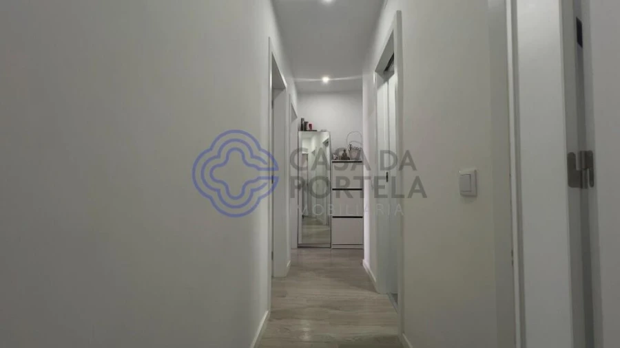 Apartamento T2 para Venda em Corroios Foto 19