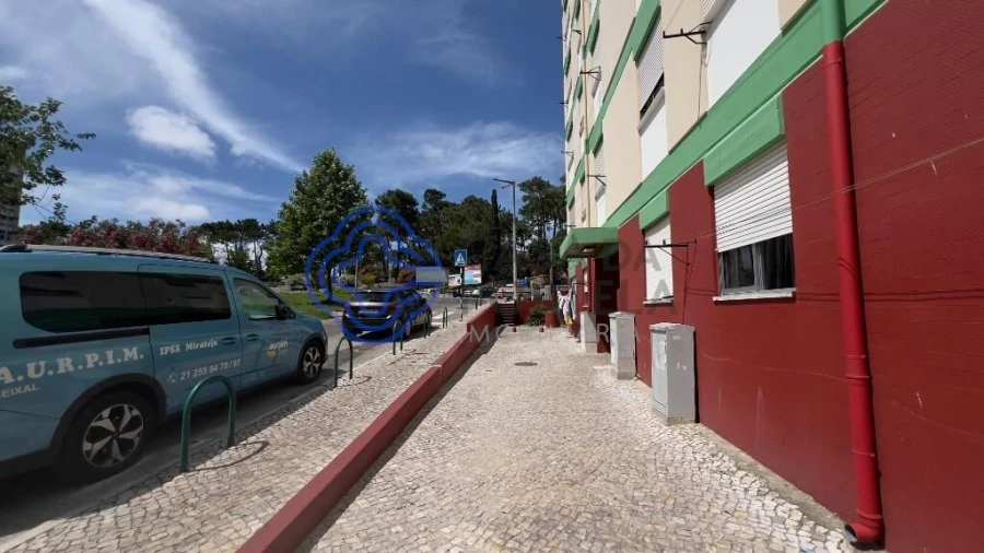 Apartamento T2 para Venda em Corroios Foto 27