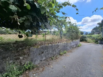 Terreno para Venda em Valbom (São Pedro), Passô e Valbom (São Martinho)