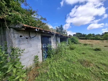 Terreno para Venda em Valbom (São Pedro), Passô e Valbom (São Martinho)