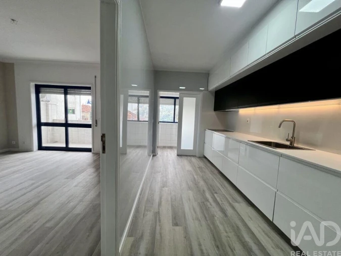 Apartamento T2 para Venda em Moreira Foto 12