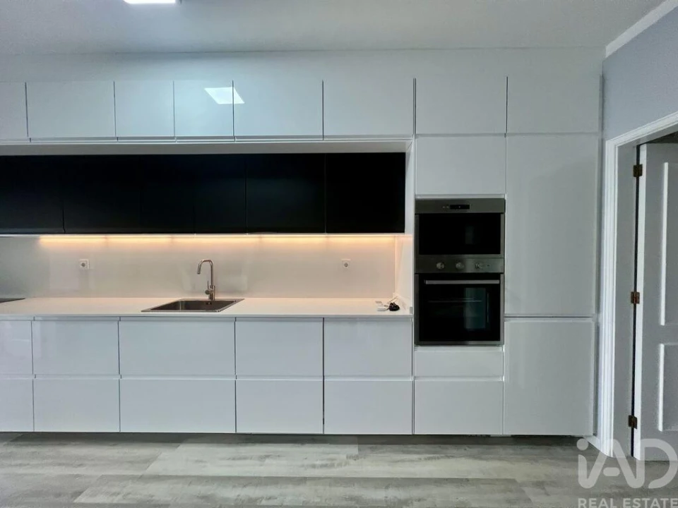 Apartamento T2 para Venda em Moreira Foto 2