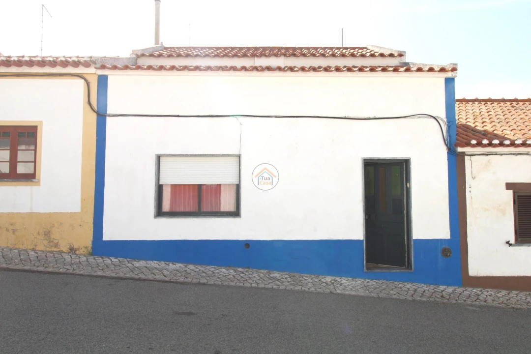 Moradia T2 para Venda em Torrão Foto 1
