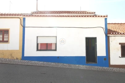 Moradia T2 para Venda em Torrão