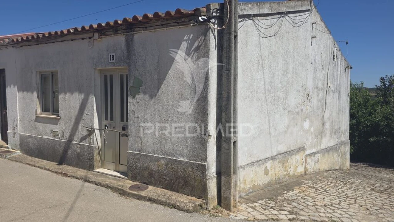 Moradia T1 para Venda em São Marcos da Serra Foto 1