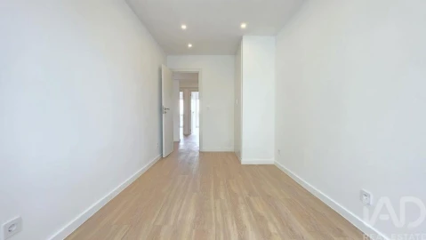 Apartamento T3 para Venda em Camarate, Unhos e Apelação