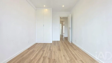 Apartamento T3 para Venda em Camarate, Unhos e Apelação
