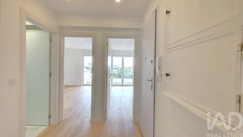 Apartamento T3 para Venda em Camarate, Unhos e Apelação