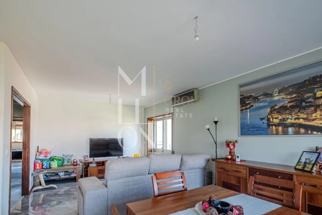 Apartamento T3 para Venda em Rio Tinto Foto 2