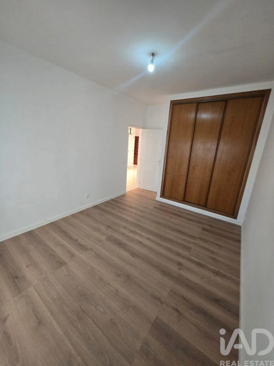 Apartamento T3 para Venda em São Brás de Alportel Foto 17