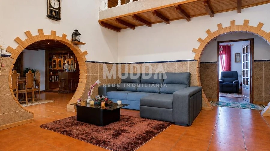 Moradia T4 para Venda em Travancas e Roriz