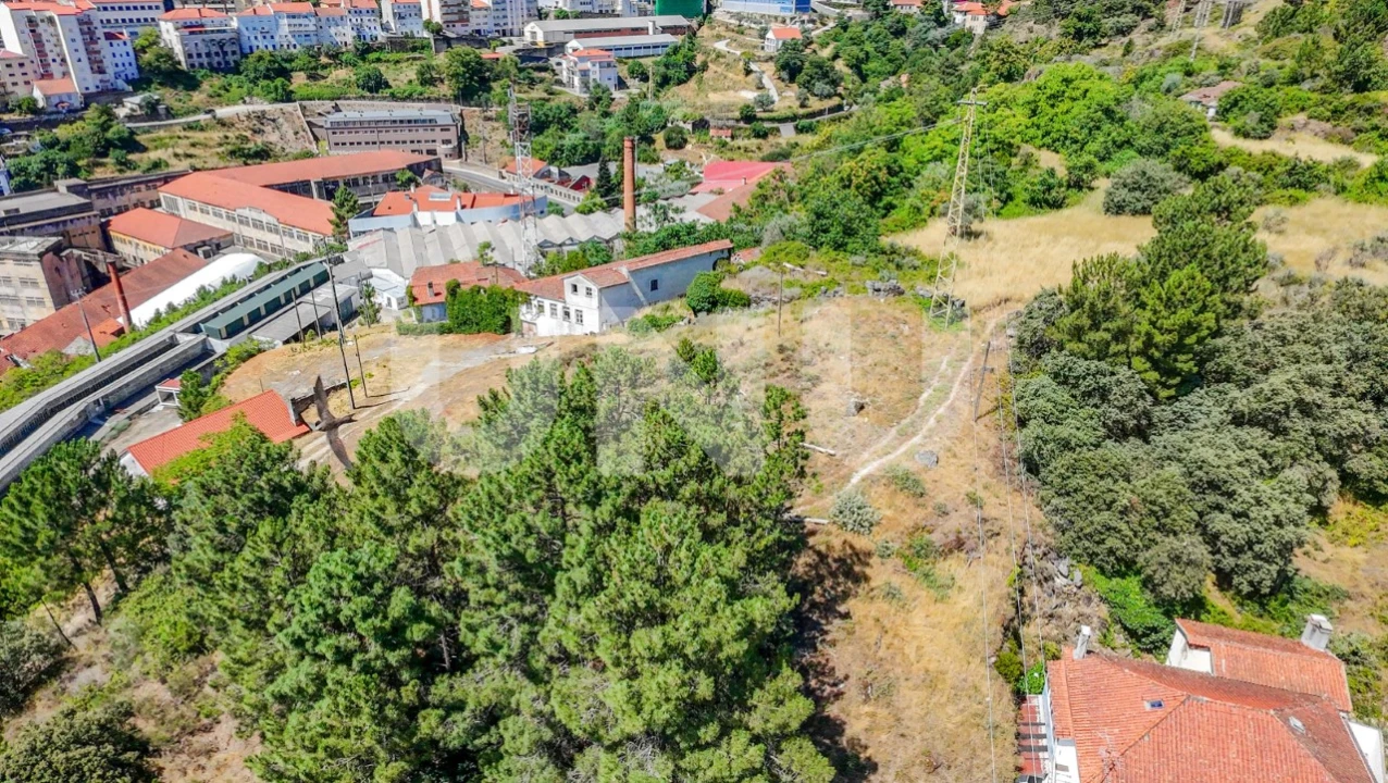 Terreno para Venda em Covilhã e Canhoso Foto 9