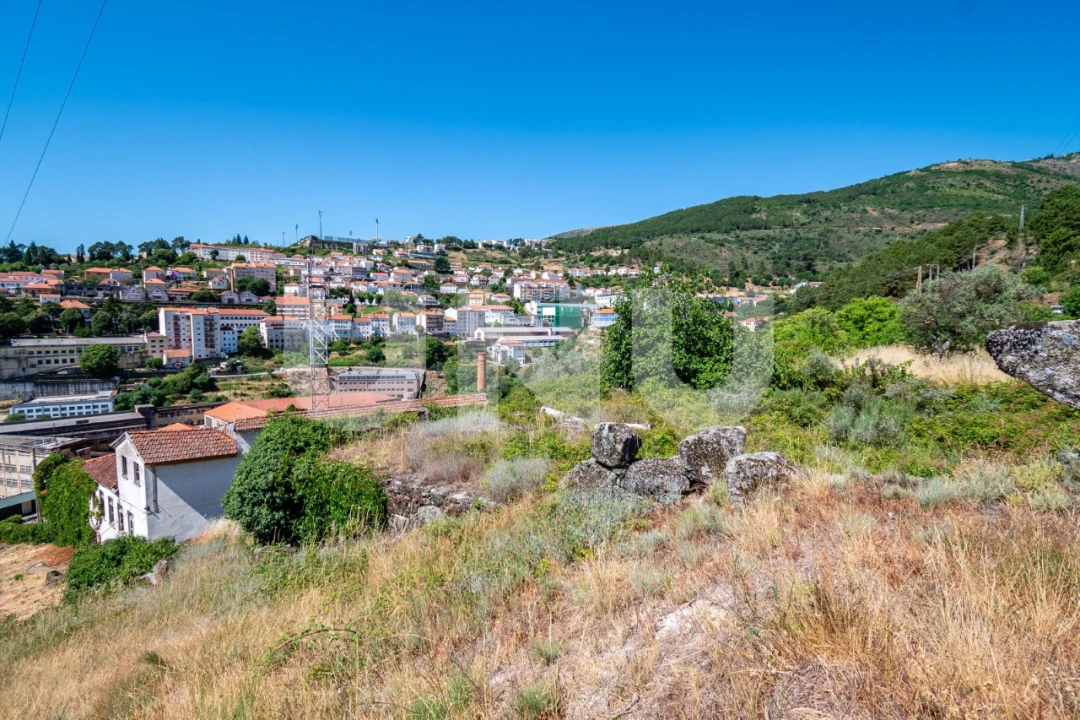 Terreno para Venda em Covilhã e Canhoso Foto 11
