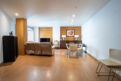 Apartamento T4 para Venda em Nossa Senhora do Pópulo, Coto e São Gregório