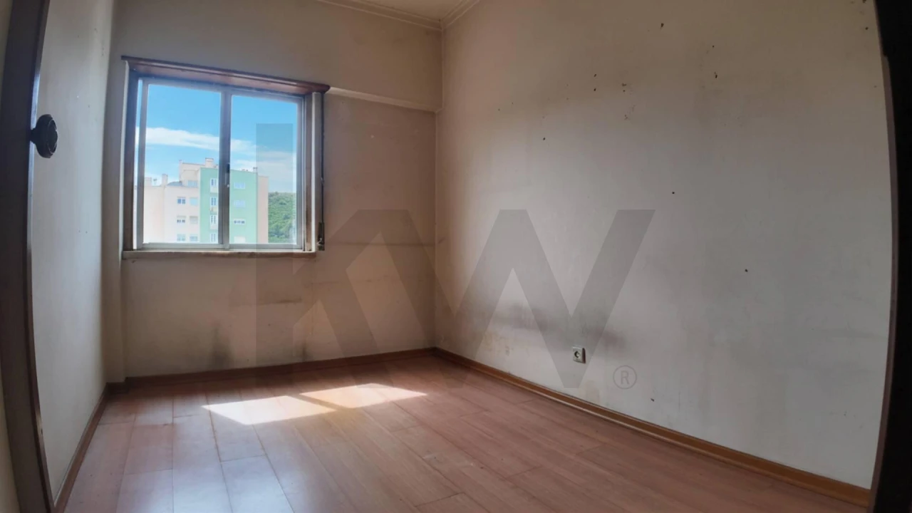 Apartamento T3 para Venda em Póvoa de Santo Adrião e Olival Basto Foto 10