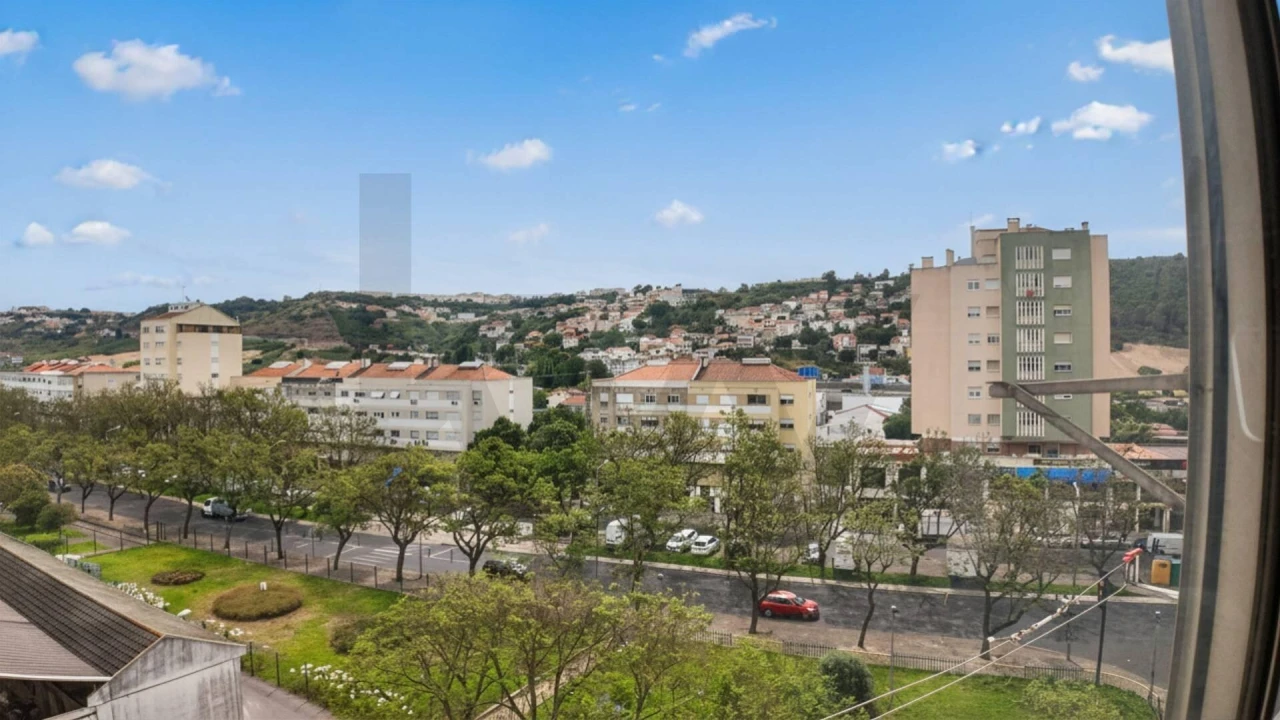 Apartamento T3 para Venda em Póvoa de Santo Adrião e Olival Basto Foto 17