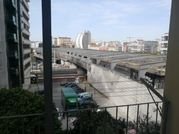 Apartamento T5 para Arrendamento em Avenidas Novas