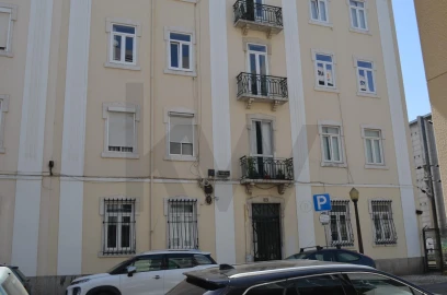 Apartamento T5 para Arrendamento em Avenidas Novas