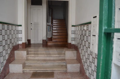 Apartamento T5 para Arrendamento em Avenidas Novas