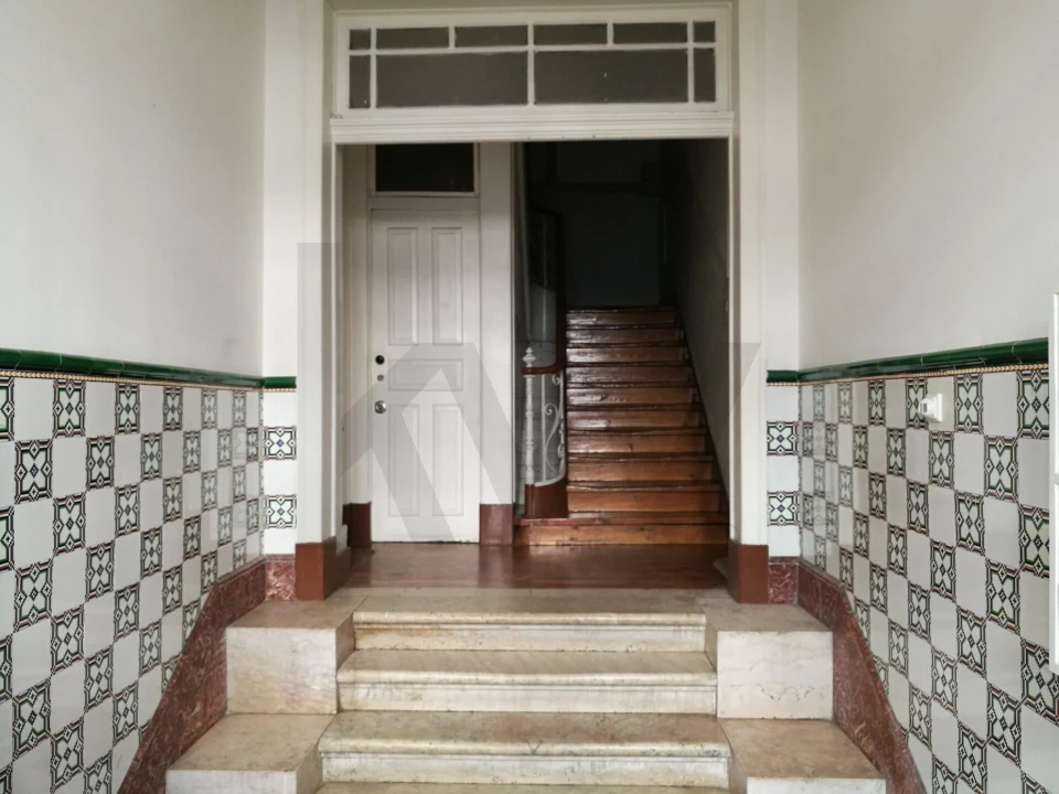 Apartamento T5 para Arrendamento em Avenidas Novas Foto 3