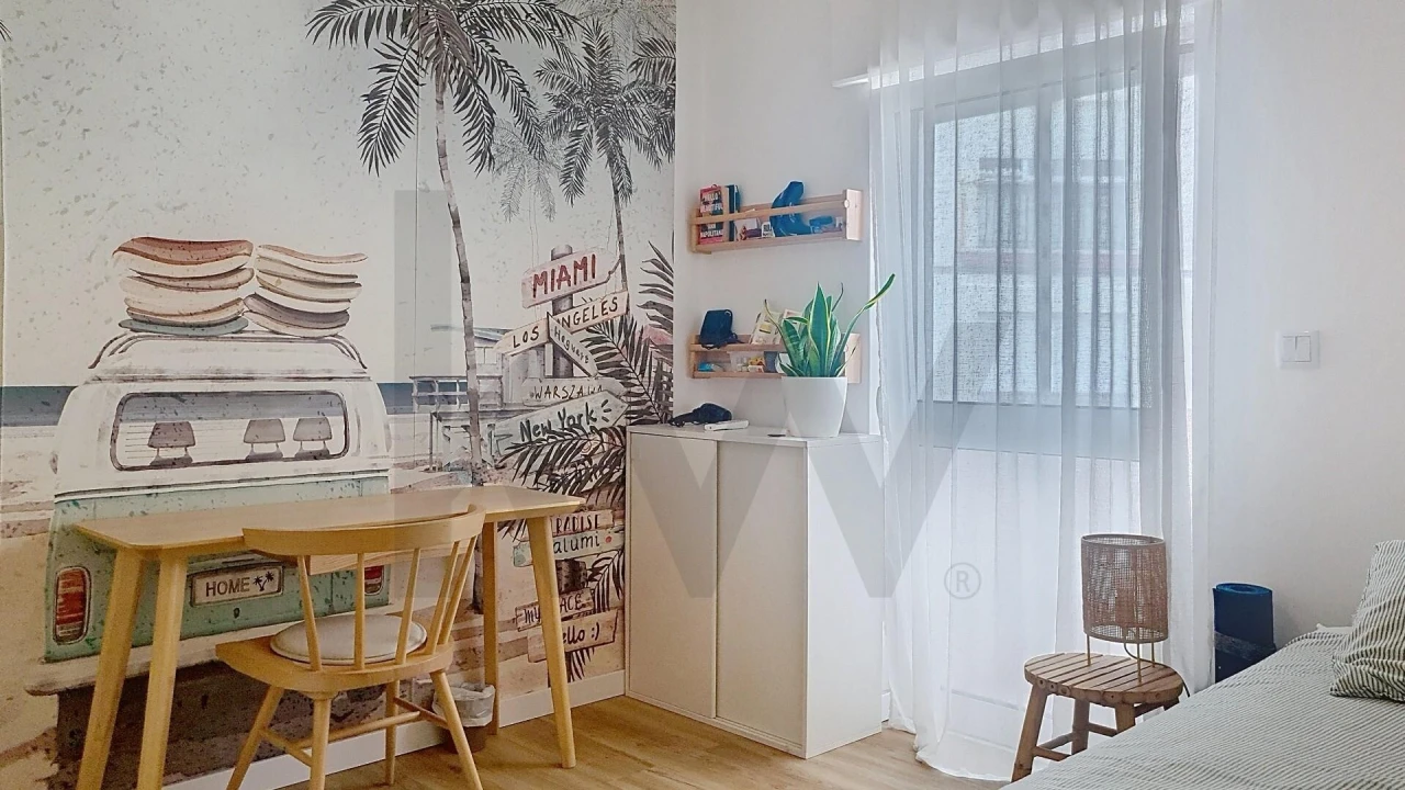 Apartamento T3 para Venda em Carcavelos e Parede Foto 2
