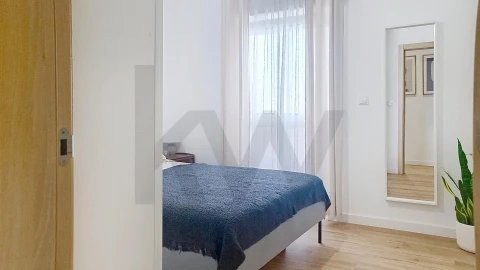 Apartamento T3 para Venda em Carcavelos e Parede