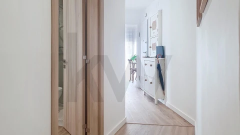 Apartamento T3 para Venda em Carcavelos e Parede