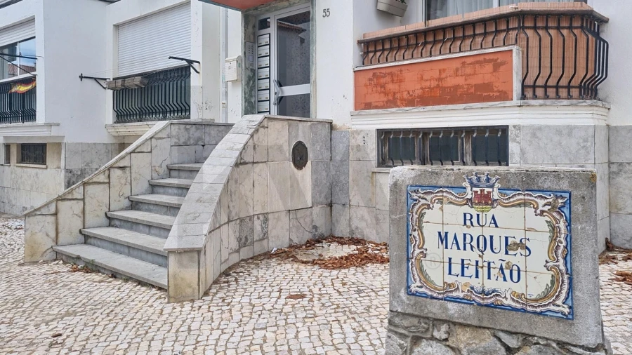 Apartamento T3 para Venda em Carcavelos e Parede Foto 15