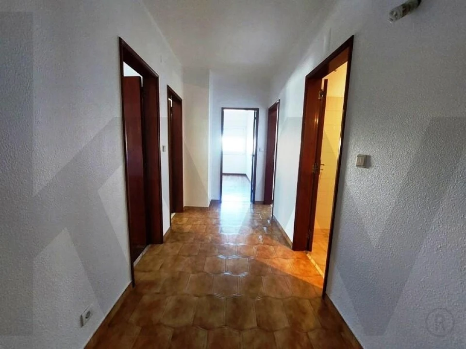 Apartamento T2 para Arrendamento em Mafra Foto 4