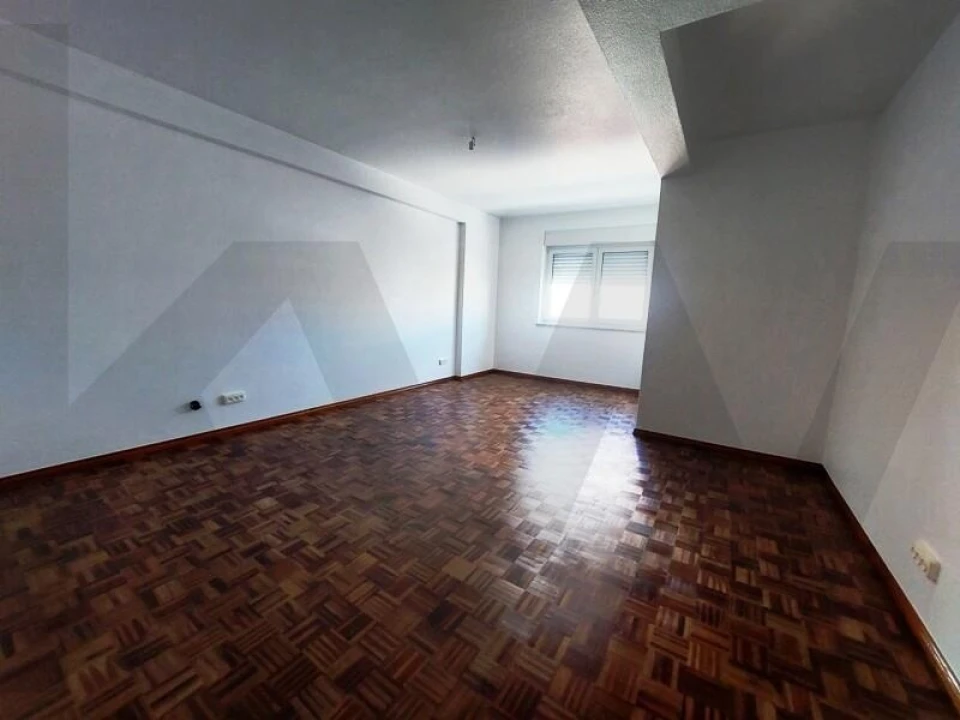 Apartamento T2 para Arrendamento em Mafra Foto 15