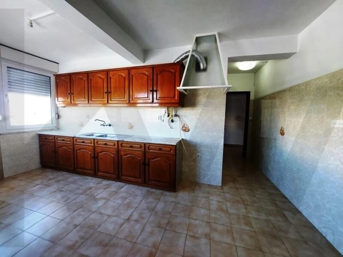 Apartamento T2 para Arrendamento em Mafra Foto 5