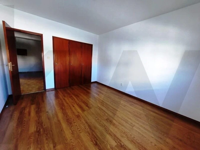 Apartamento T2 para Arrendamento em Mafra Foto 12