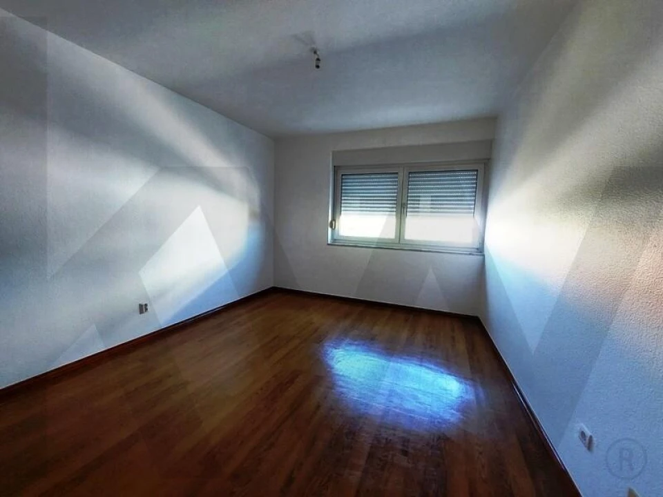 Apartamento T2 para Arrendamento em Mafra Foto 11