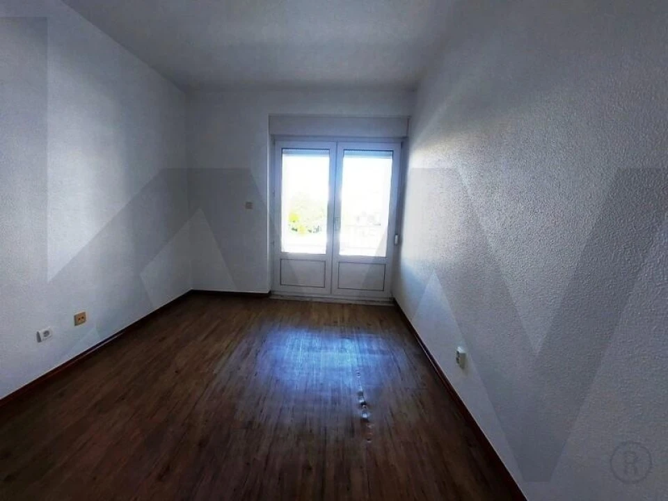 Apartamento T2 para Arrendamento em Mafra Foto 9