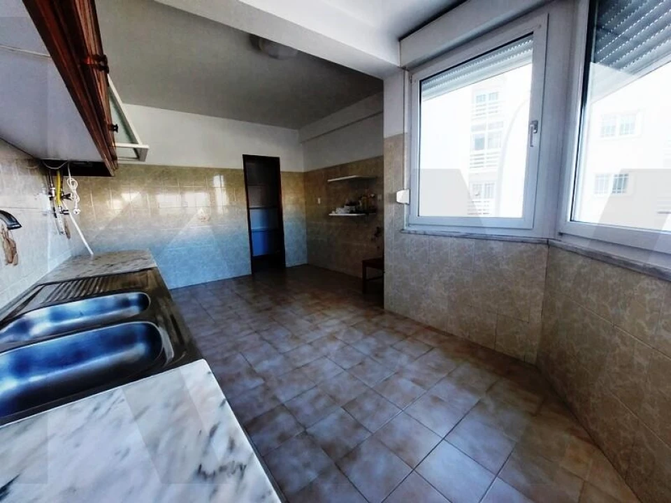 Apartamento T2 para Arrendamento em Mafra Foto 2
