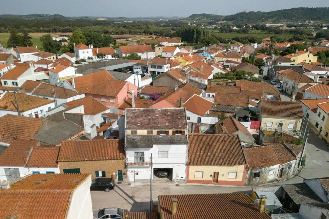 Moradia T3 para Venda em Alcoentre Foto 23