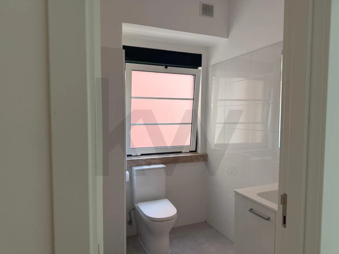 Apartamento T2 para Arrendamento em Penha de França Foto 11