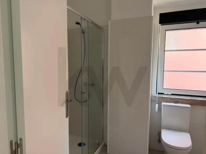 Apartamento T2 para Arrendamento em Penha de França Foto 15