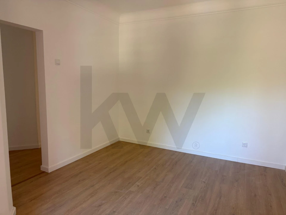 Apartamento T2 para Arrendamento em Penha de França Foto 19