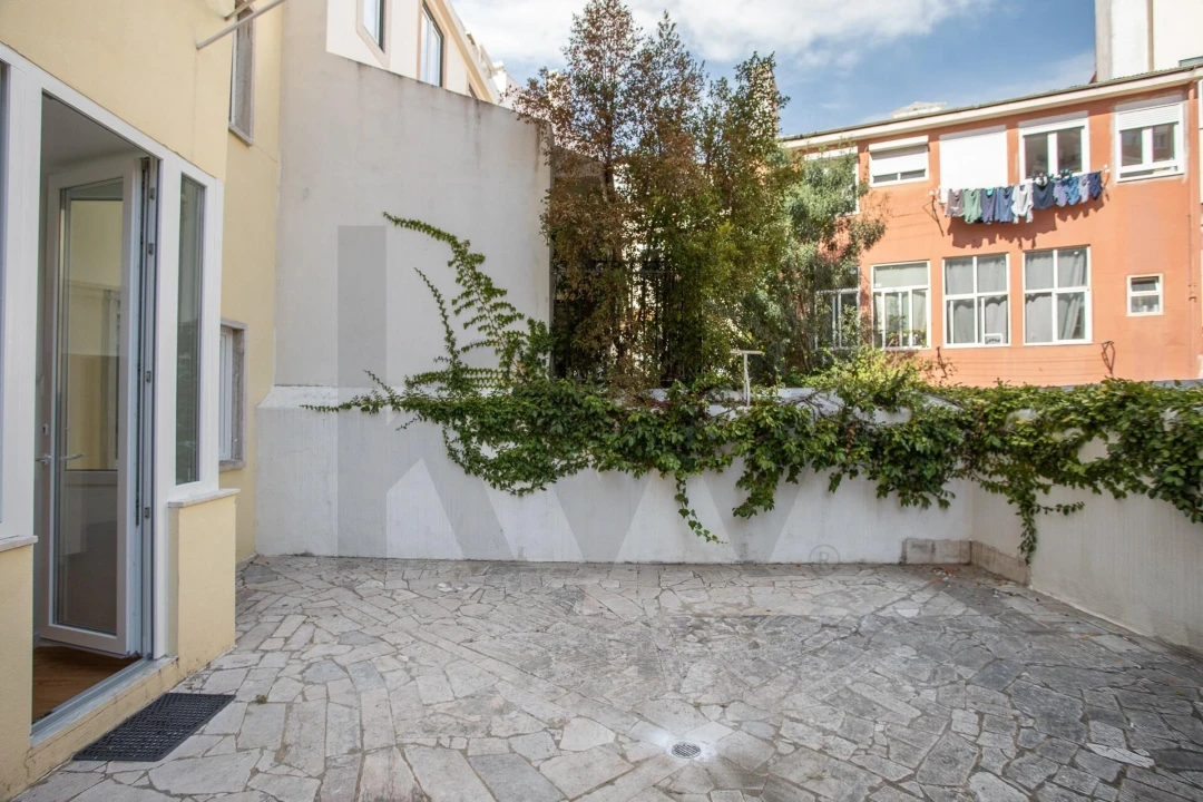 Apartamento T2 para Arrendamento em Alcantara Foto 11