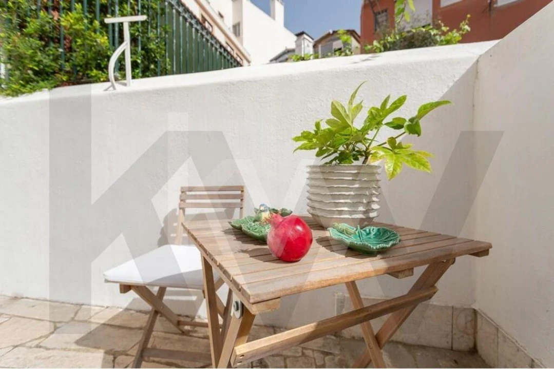 Apartamento T2 para Arrendamento em Alcantara Foto 9