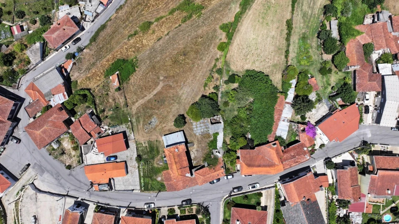 Moradia T3 para Venda em Foz do Sousa e Covelo Foto 4