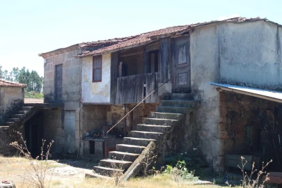 Moradia T3 para Venda em Foz do Sousa e Covelo