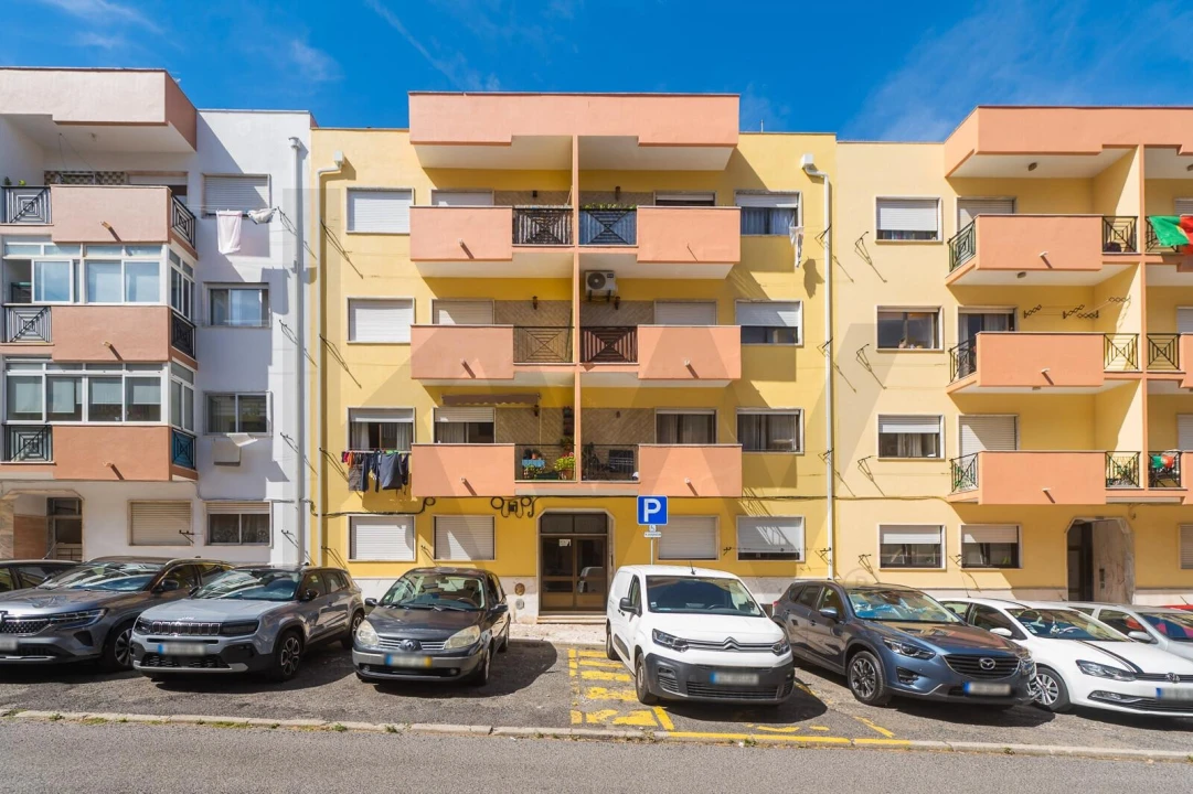 Apartamento T2 para Venda em Algueirão-Mem Martins Foto 29