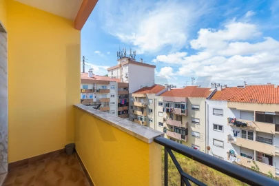 Apartamento T2 para Venda em Algueirão-Mem Martins