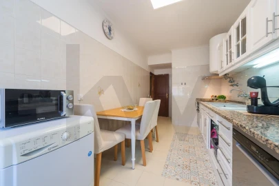 Apartamento T2 para Venda em Algueirão-Mem Martins