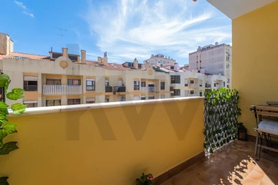 Apartamento T2 para Venda em Algueirão-Mem Martins